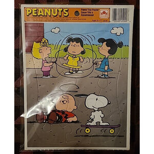 Vintage Peanuts Charlie Brown Lucy Snoopy Sally Golden Frame-Tray 12 pc Puzzle